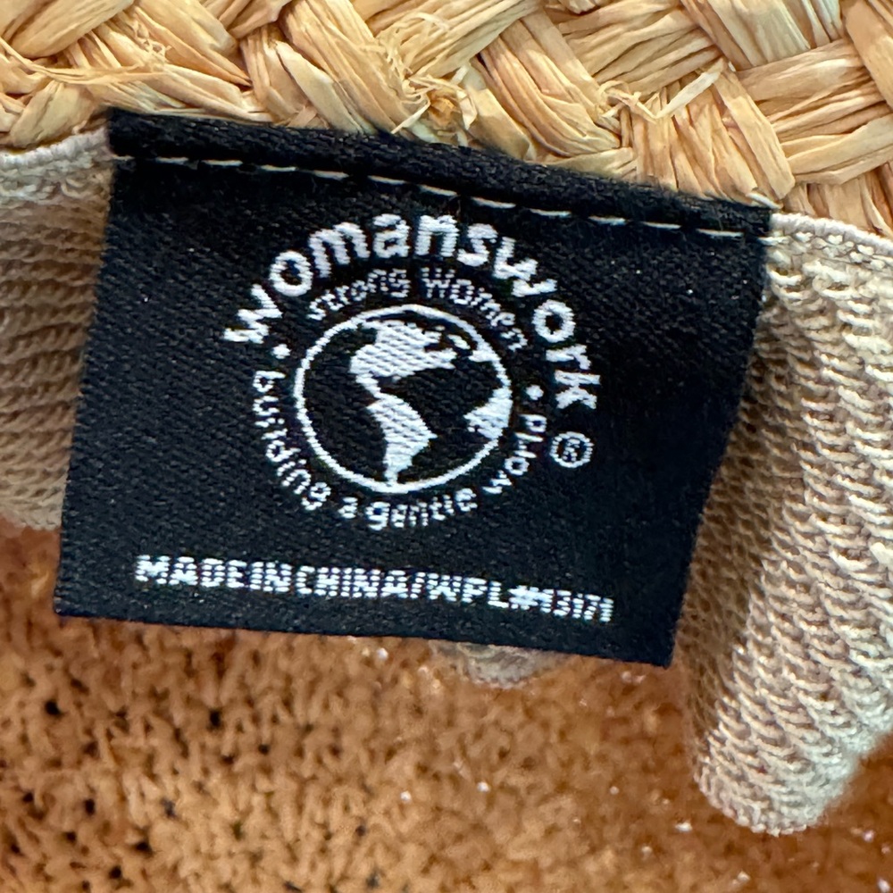 Women’s Straw Hat - Picture 4 of 5